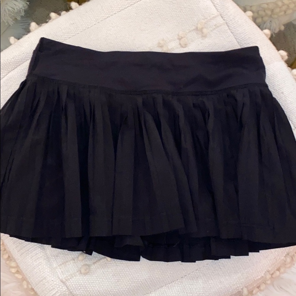 Lululemon black tennis skirt